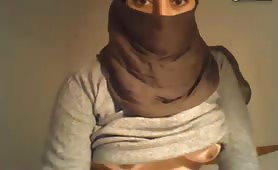 Nepali teen wearing a hijabi while masturbating
