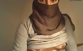 Amateur Pakistani solo masturbating on live webcam
